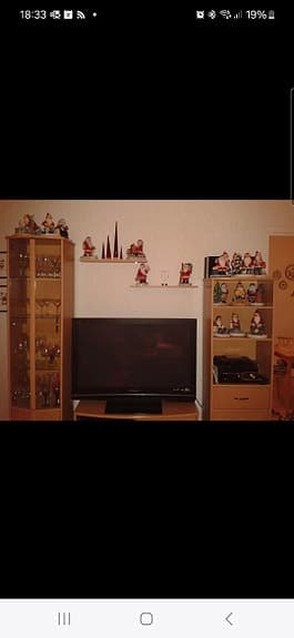 TV-möbel / mediabänk med vitrinskåp i bokfärg