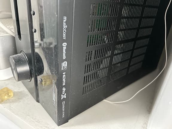Yamaha hemmabioreceiver med Bluetooth och HDMI