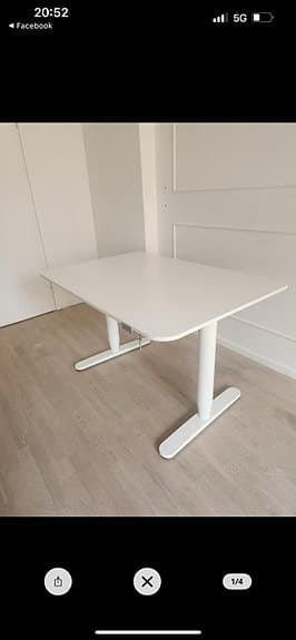 Elektrisk höj och sänkbart skrivbord