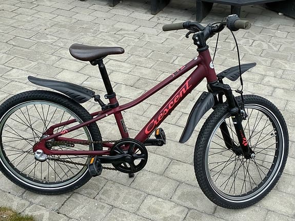 Crescent Narre 20" barncykel röd