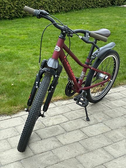 Crescent Narre 20" barncykel röd