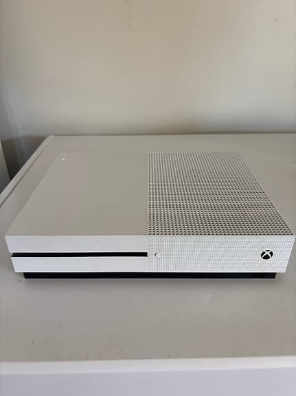 Microsoft Xbox One spelkonsol vit