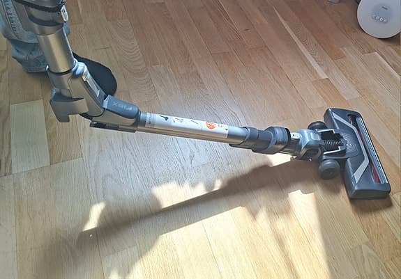OBH skaftdammsugare röd/grå