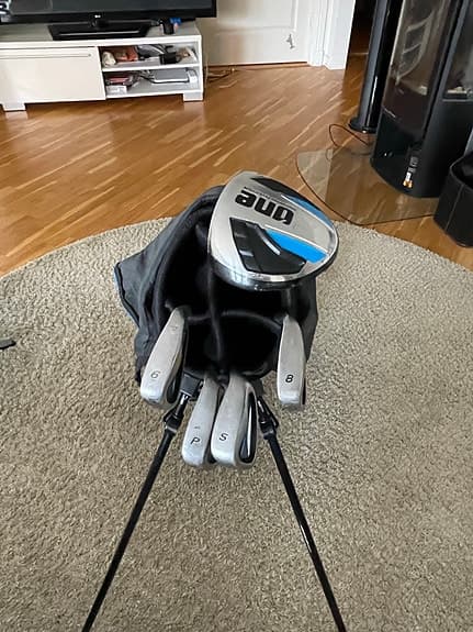 One swing damgolfset (ingen putter)
