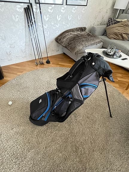 One swing damgolfset (ingen putter)