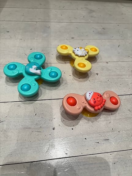 Fidget spinners med sugkopp för småbarn – 3-pack