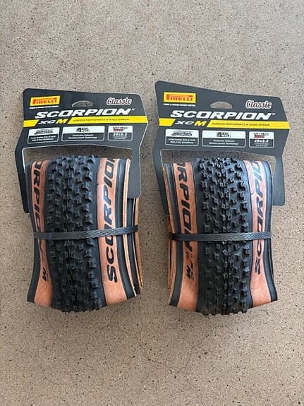 Pirelli Scorpion XC mtb däck.
