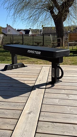 Träningsbänk Master Fitness Flat Bench Gold III