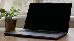 MacBook Pro M1 Max 16.2" / 1TB SSD / 64GB RAM + Magic Mouse 2