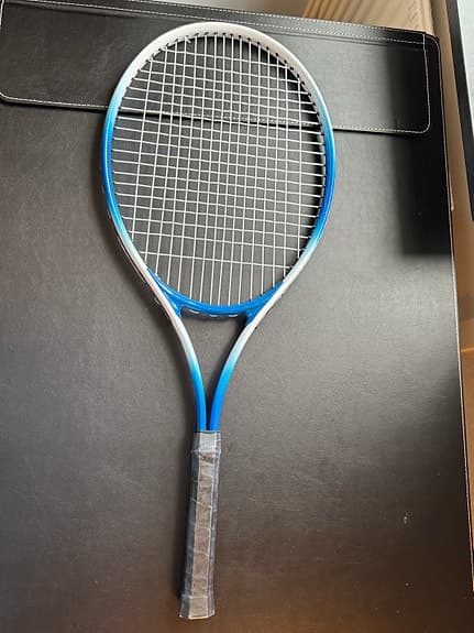 Blå tennisracket