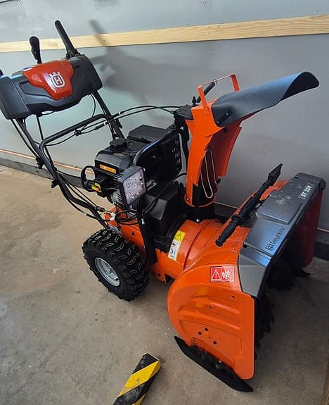 Husqvarna ST 324 snöslunga