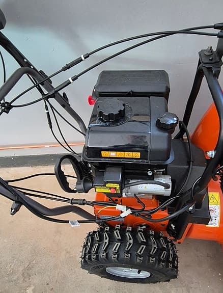 Husqvarna ST 324 snöslunga