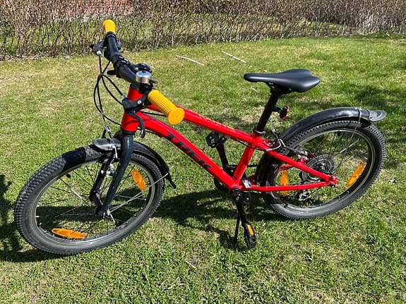 Trek barncykel 20" röd