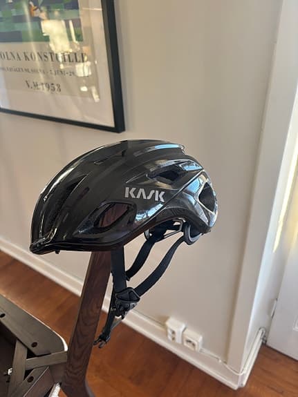 KASK cykelhjälm svart medium