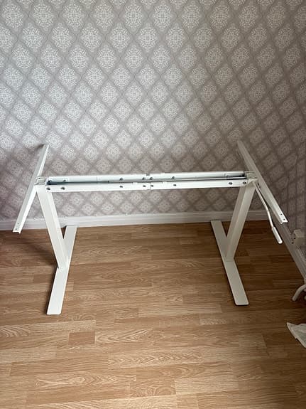 Höj och sänkbart skrivbord NYTT