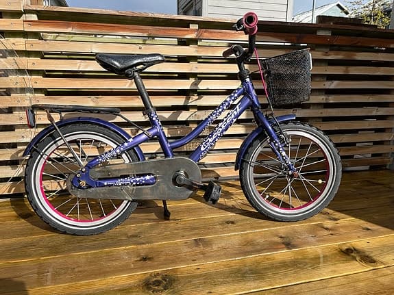 Crescent barncykel 16" lila med korg