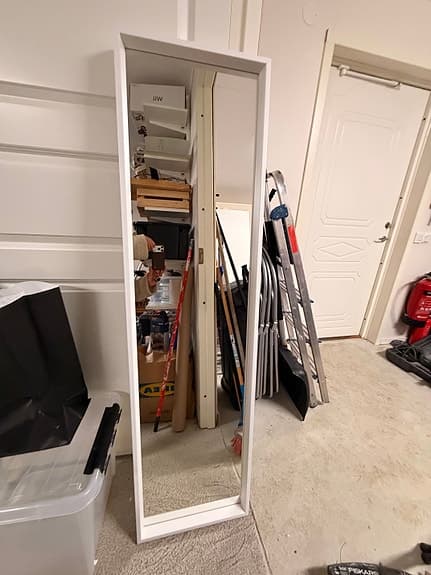 Mio sminkspegel med ram och lampor/Nissedal spegel