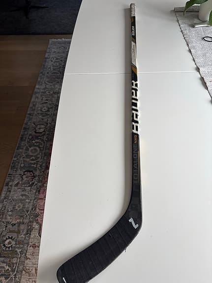 Bauer TotalOne NXG junior hockeyklubba Toews P14 47 flex