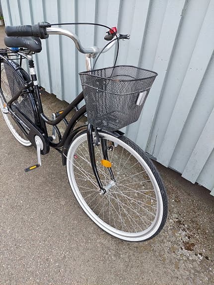 Vilma Velocity.  28 tum. 3 växlar.