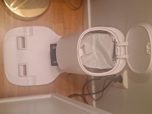 DEEBOT T9 + robot med tömningsstation och våtmopp!