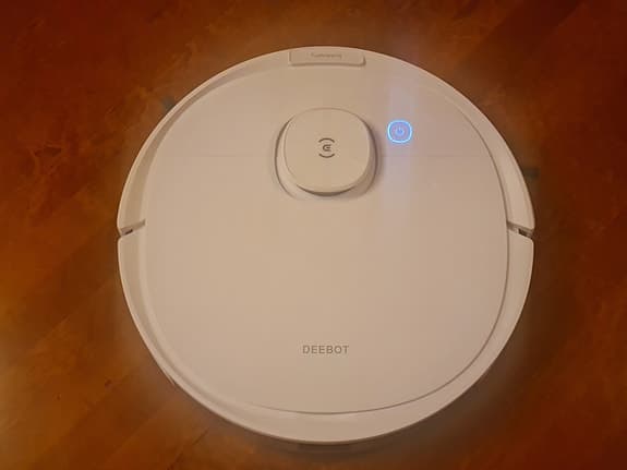 DEEBOT T9 + robot med tömningsstation och våtmopp!