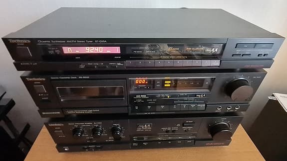 Vintage hifi Technics stereo från 80 talet