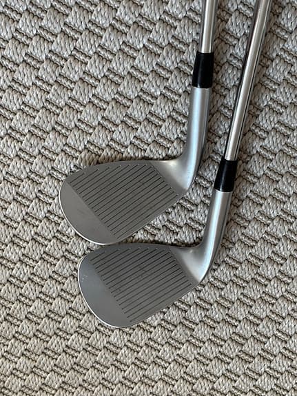 MizunoPro T-3 wedgar 54° och 58°