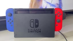 Nintendo Switch spelkonsol med Joy-Con