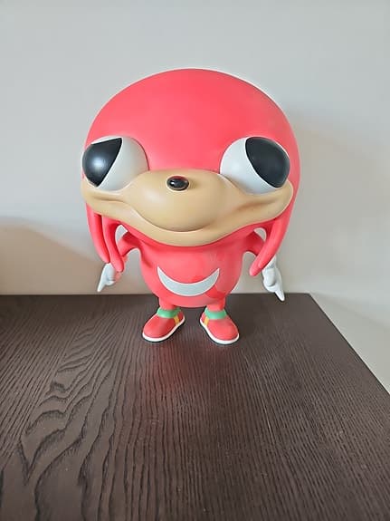 Ugandan Knuckles figur röd