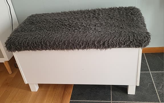 Sittbänk med förvaring