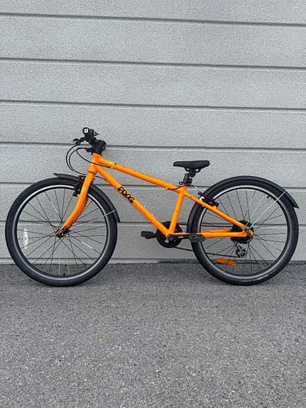 Frog 62 24” - smidig och sportig barncykel i mycket fint skick 🚲