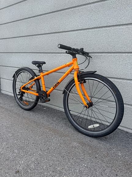 Frog 62 24” - smidig och sportig barncykel i mycket fint skick 🚲