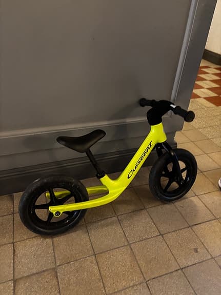 Crescent balanscykel 12" gulgrön