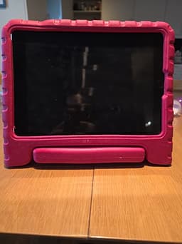 Ipad sjätte generation med skydd