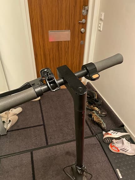 Xiaomi elscooter svart