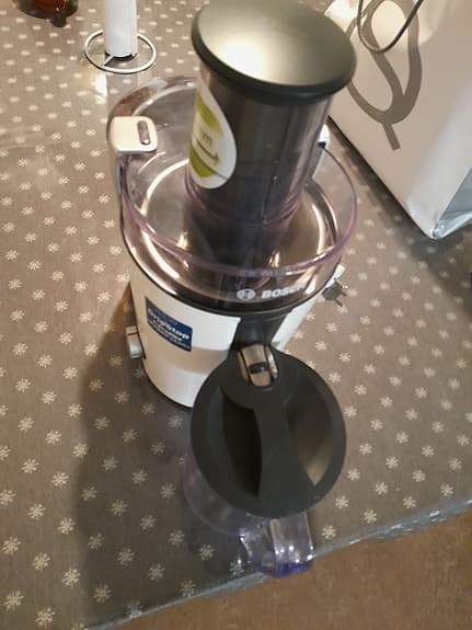 råsaftcentrifug bosch cncj03