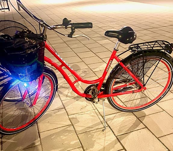 Monark damcykel stadscykel 53 cm ramhöjd 28 tum röd