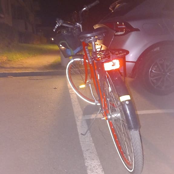 Monark damcykel stadscykel 53 cm ramhöjd 28 tum röd