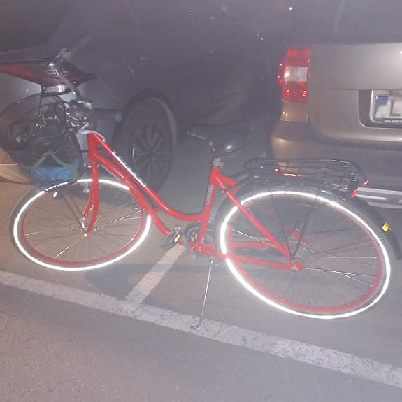 Monark damcykel stadscykel 53 cm ramhöjd 28 tum röd