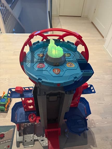 Paw Patrol lektorn med ramp och fordon