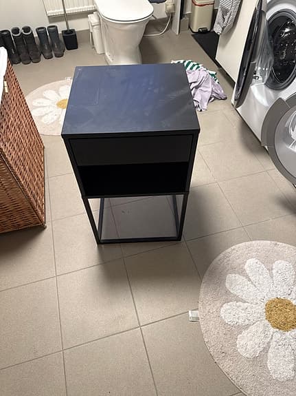 Ikea Vikhammer sängbord