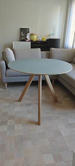 HAY runt matbord Ø90 cm i diameter