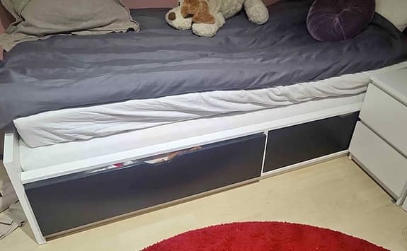 Ikea Malm säng med förvaring