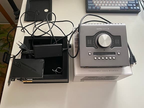 UAD Apollo X Quad + TB4 Kort + Plugins