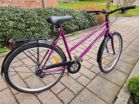 Damcykel 26 tum, 3 växlar med fotbroms