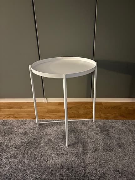Brickbord "Gladom", vitt (från Ikea) i nyskick