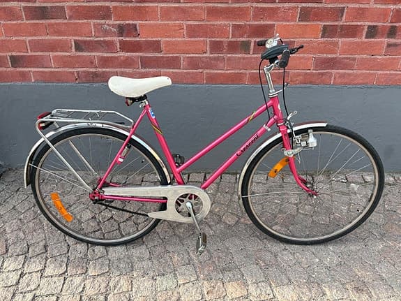 Crescent damcykel 28 tum med original lås cykel