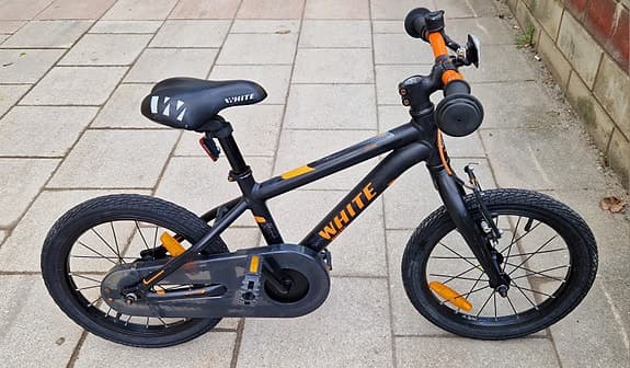 White Barncykel 16 tum