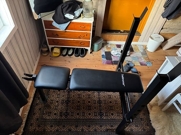Abilica träningsbänk med skivstångsställning svart