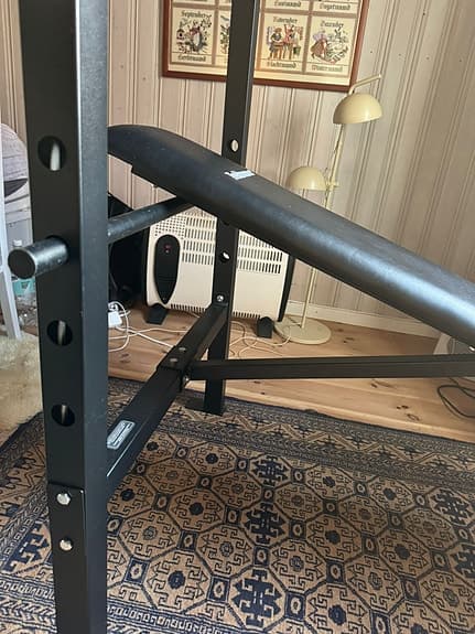 Abilica träningsbänk med skivstångsställning svart